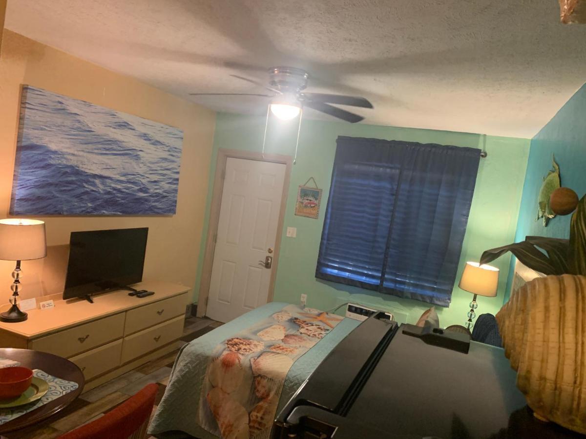 Michaels Siesta Studios Redington Shores Exterior photo