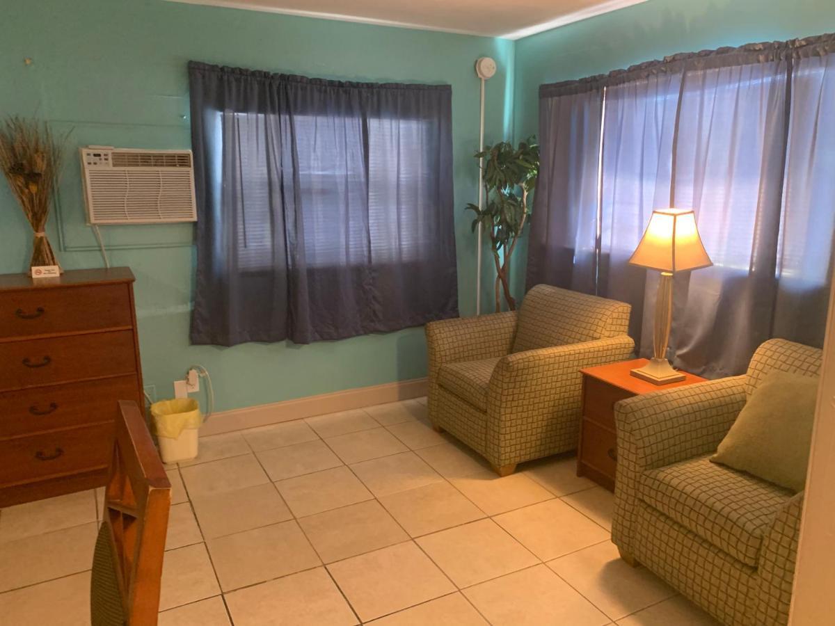 Michaels Siesta Studios Redington Shores Exterior photo