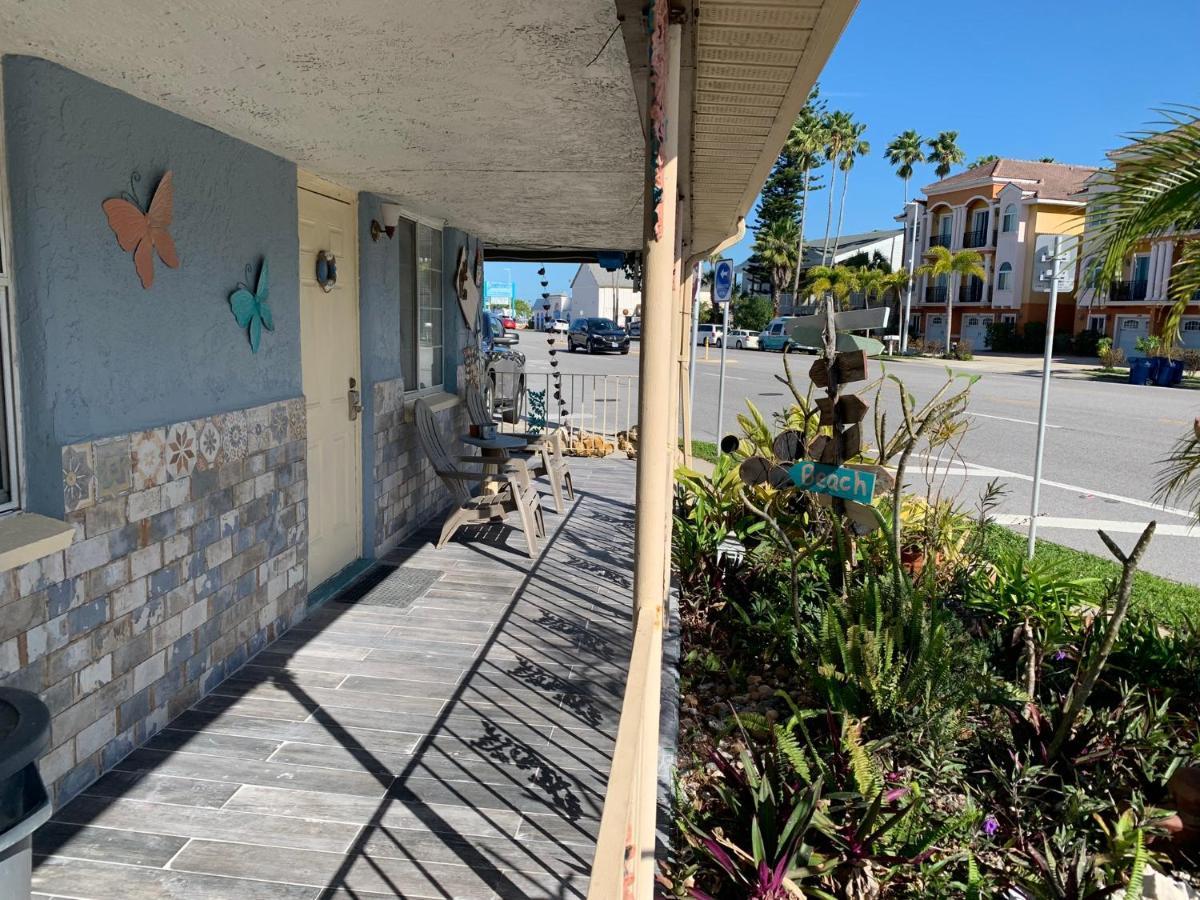 Michaels Siesta Studios Redington Shores Exterior photo